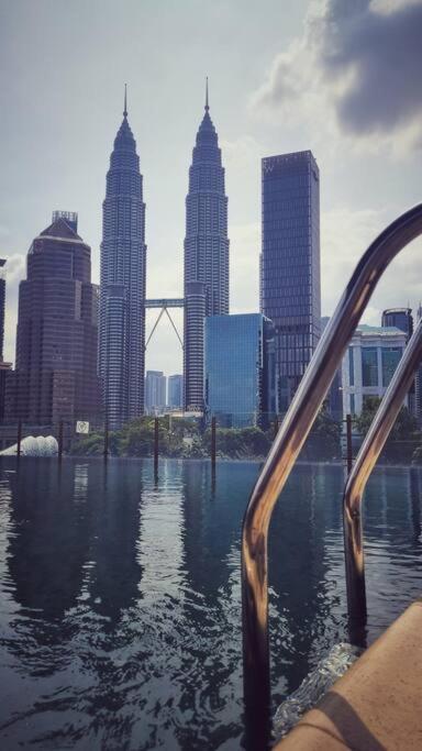 King Legasi Kampung Bharu View Klcc Apartemen